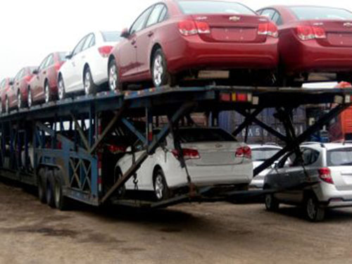 雪佛兰小轿车运输